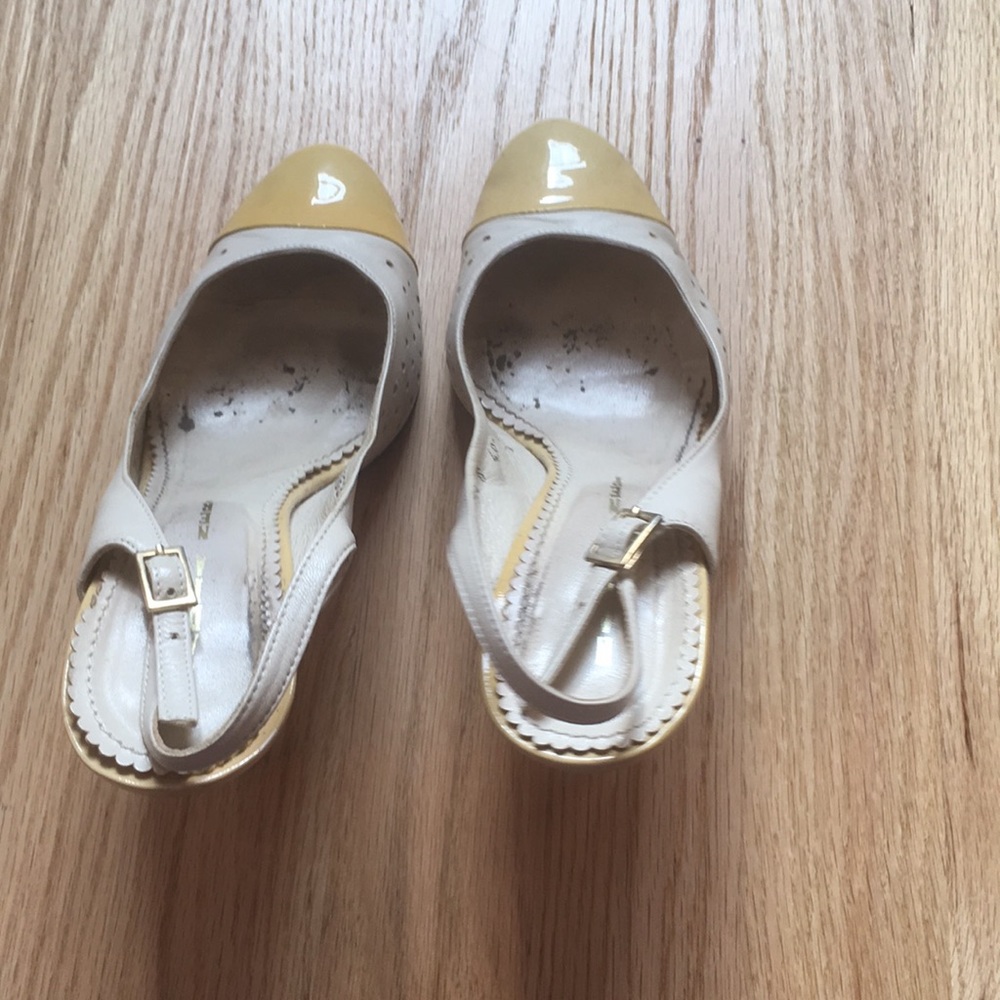 Beige Pumps - image 5